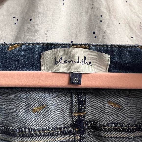 COPY - Soft & Stretchy Cute Denim Skirt - Picture 4 of 5